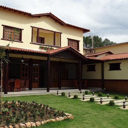Hotel E Restaurante Sabor De Minas Salinas  Exterior photo
