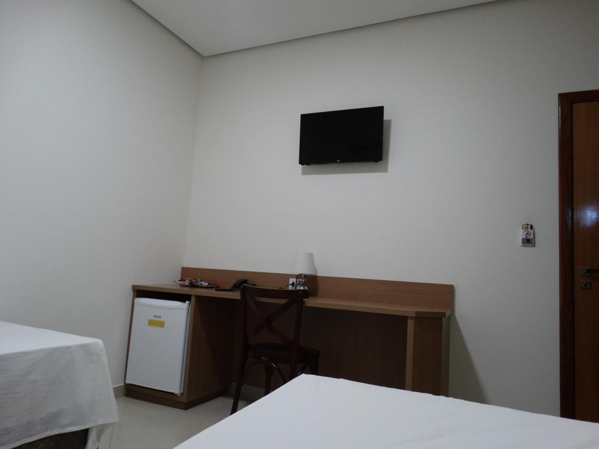 Hotel E Restaurante Sabor De Minas Salinas  Room photo