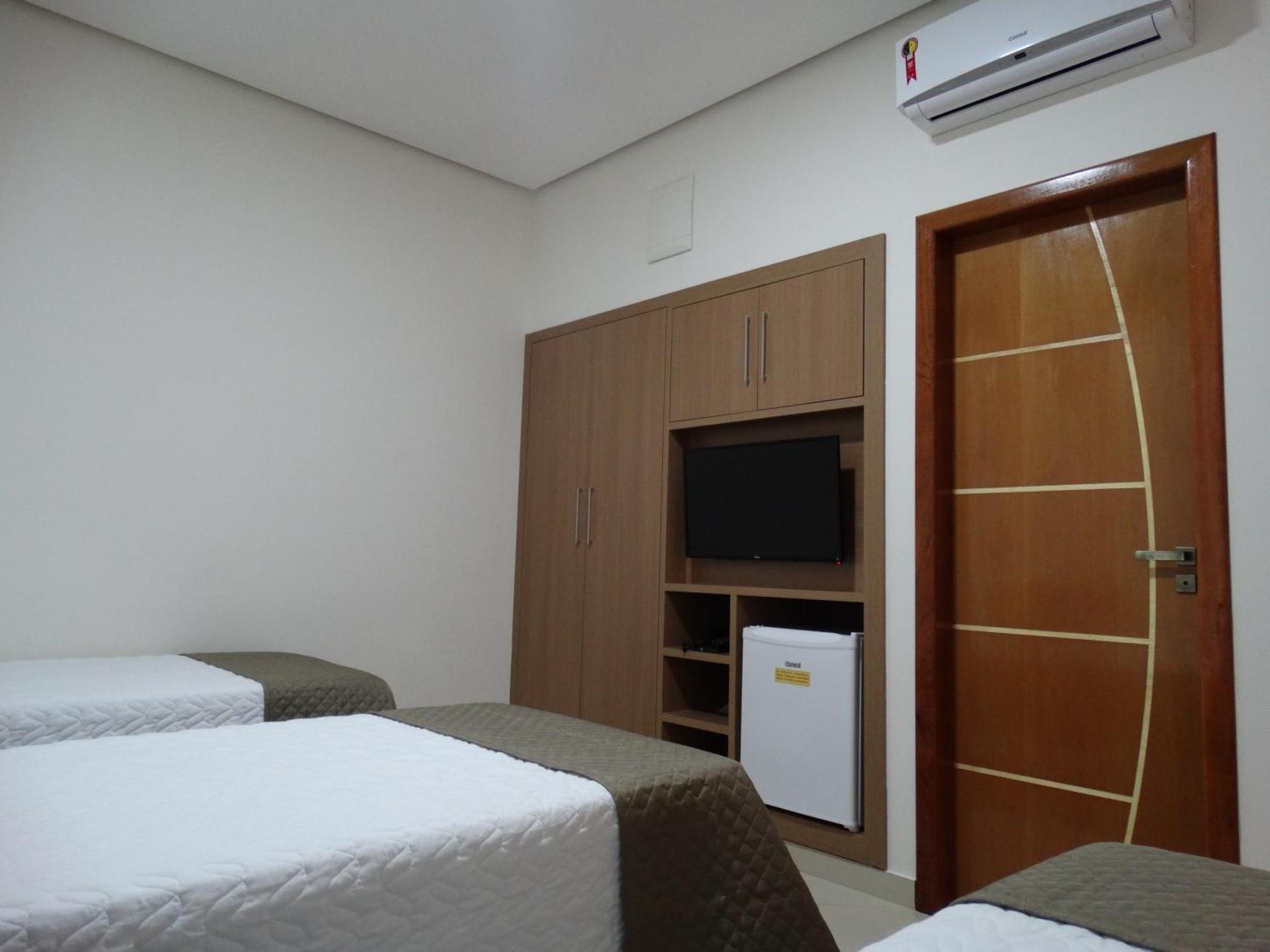 Hotel E Restaurante Sabor De Minas Salinas  Room photo